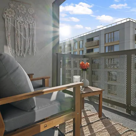 Lägenhet Mido Duo In New Building With Parking, Self Check-in And Security