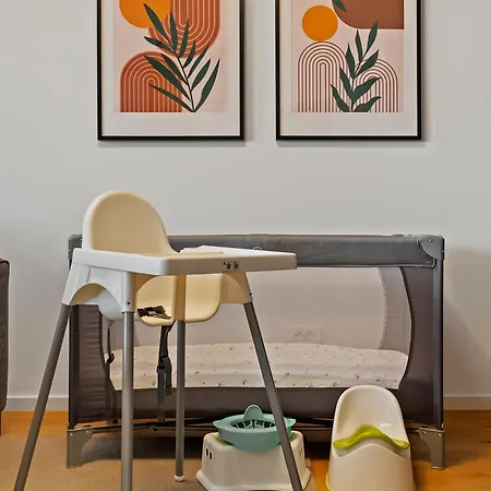 Mido Duo In New Building With Parking, Self Check-in And Security * Bukarest