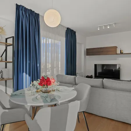 Mido Duo In New Building With Parking, Self Check-in And Security Apartment